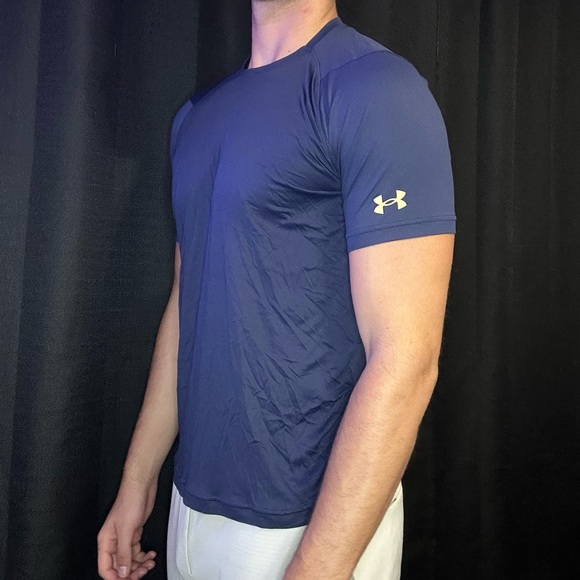 Under Armour ISO-Chill shirt medium - Picture 2 of 6